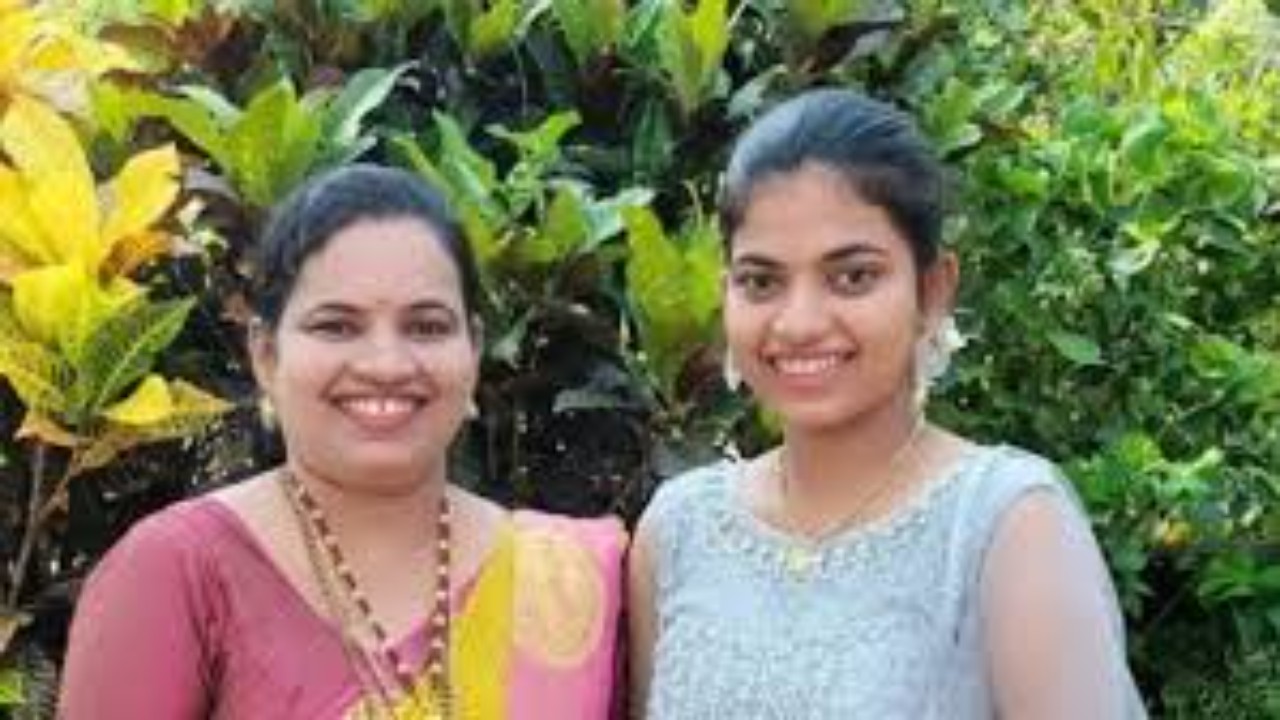 karnataka mother and daughter sslc exam passed